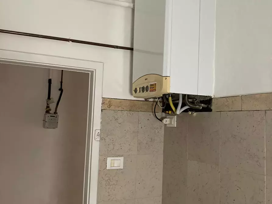 Immagine 23 di Trilocale in affitto  a Bologna