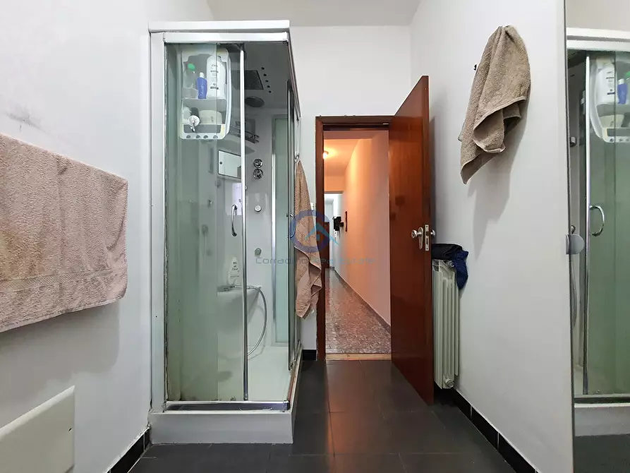 Immagine 11 di Trilocale in affitto  a Catanzaro