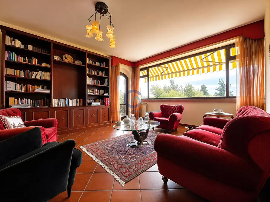 Immagine 3 di Casa bifamiliare in vendita  in Viale dei Tulipani 32 a Catanzaro
