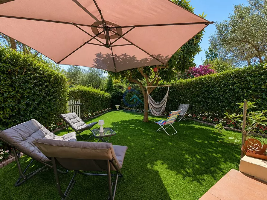 Immagine 6 di Villetta a schiera in affitto  a Stalettì