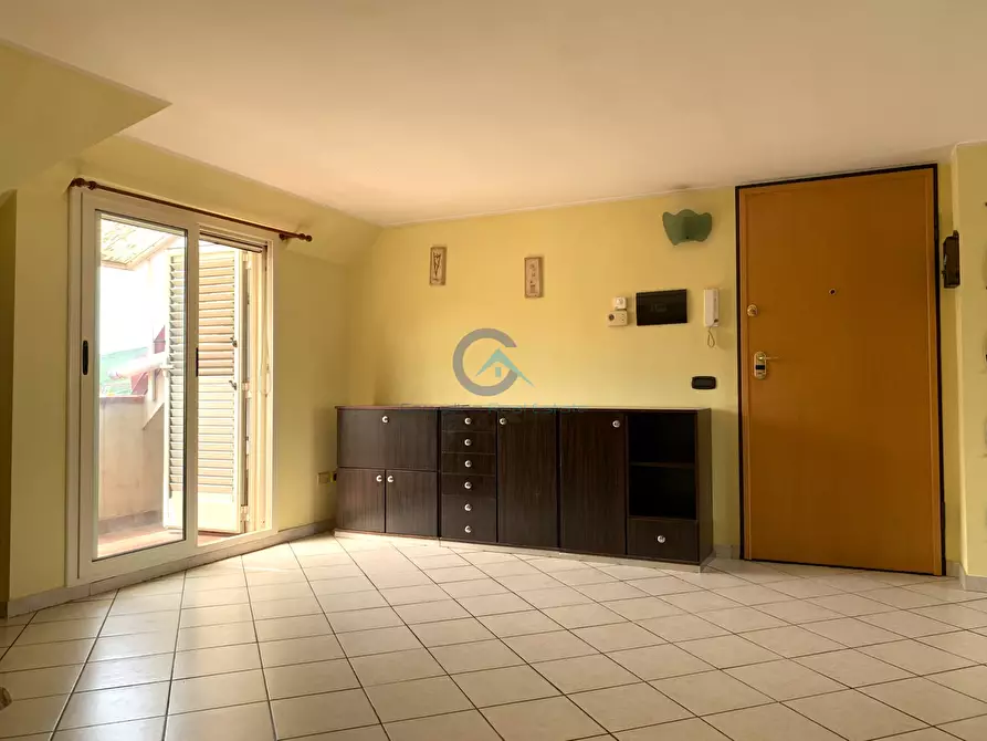 Immagine 17 di Mansarda in affitto  a Catanzaro