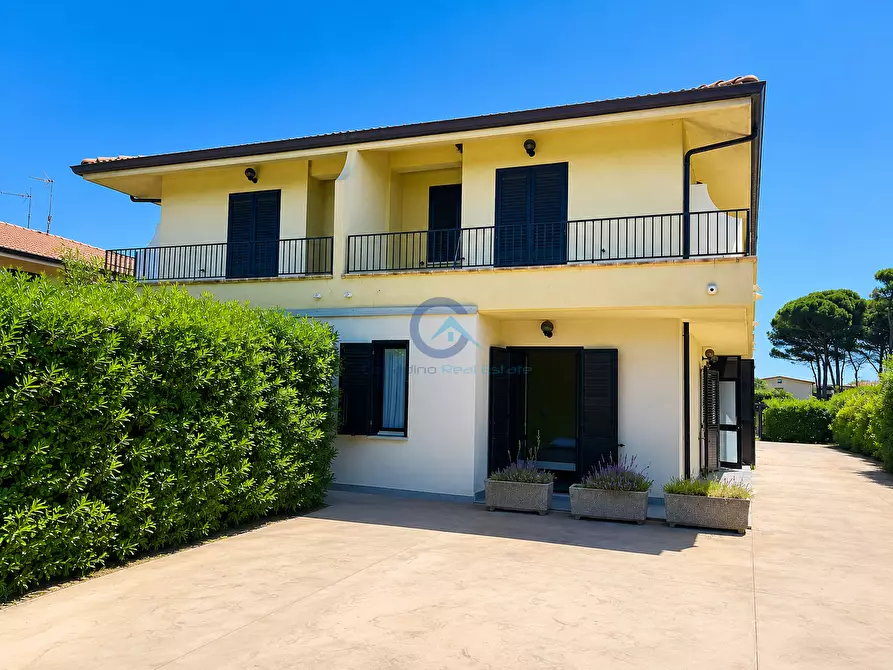 Immagine 1 di Casa bifamiliare in vendita  in Viale Nausicaa 111 a Borgia