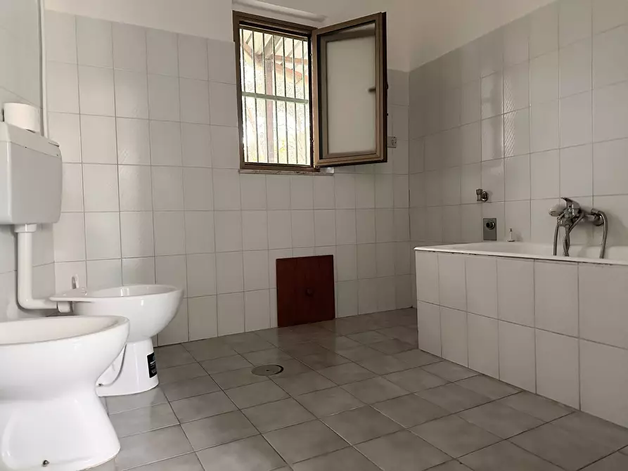 Immagine 7 di Casa indipendente in vendita  a Catanzaro