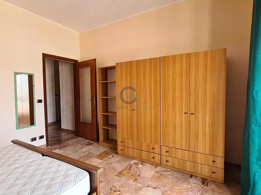 Immagine 12 di Stanza singola in affitto  a Catanzaro