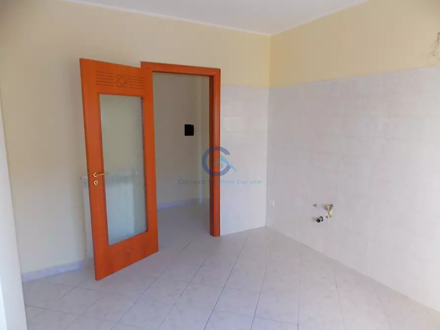 Immagine 5 di Trilocale in affitto  a Catanzaro