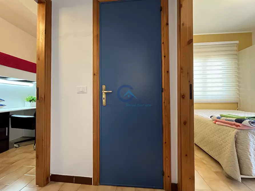 Immagine 9 di Trilocale in vendita  in Via San Martino a Stalettì