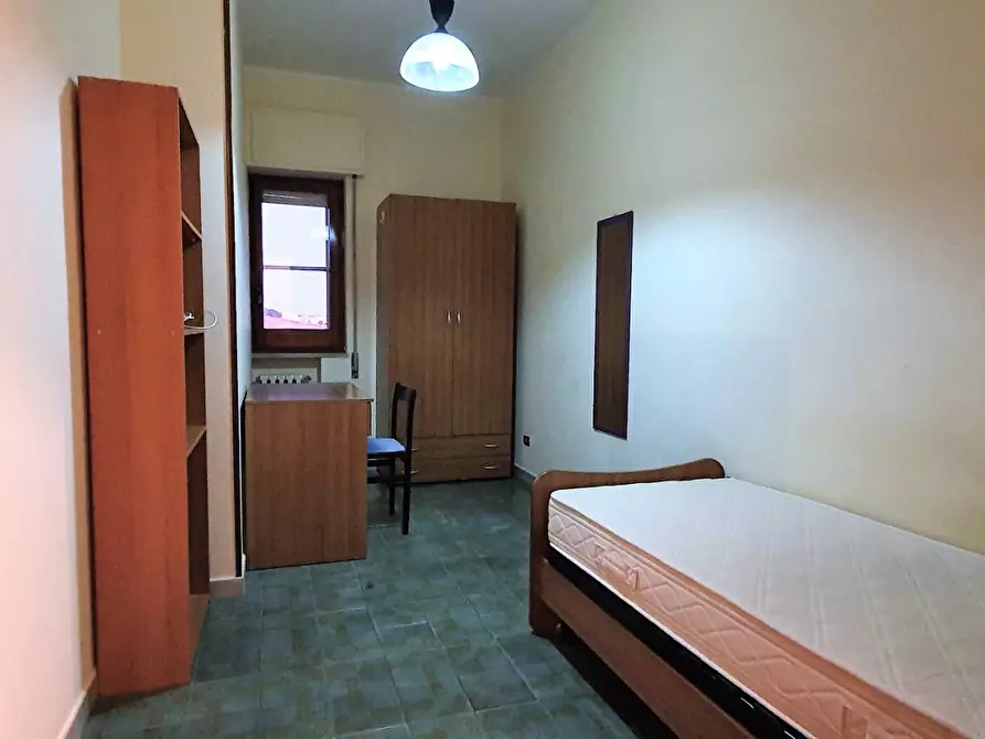 Immagine 7 di Stanza singola in affitto  a Catanzaro