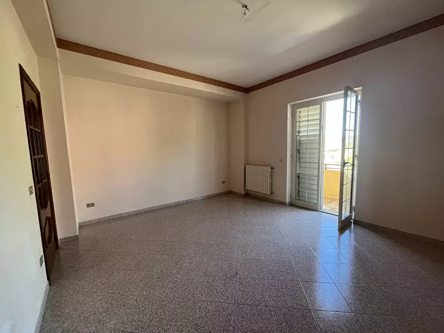 Immagine 8 di Pentalocale in affitto  a Catanzaro