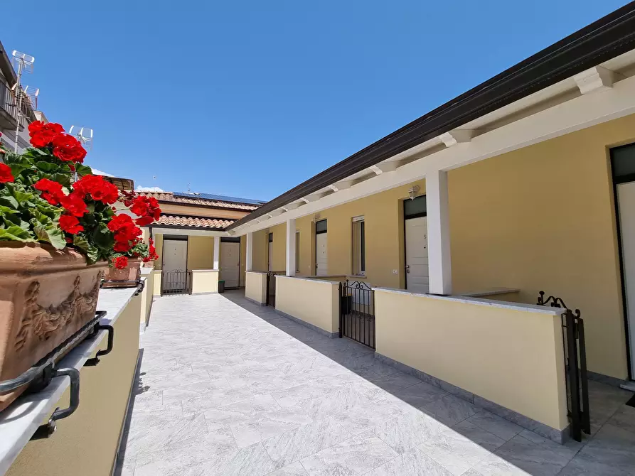 Immagine 9 di Bilocale in affitto  a Catanzaro