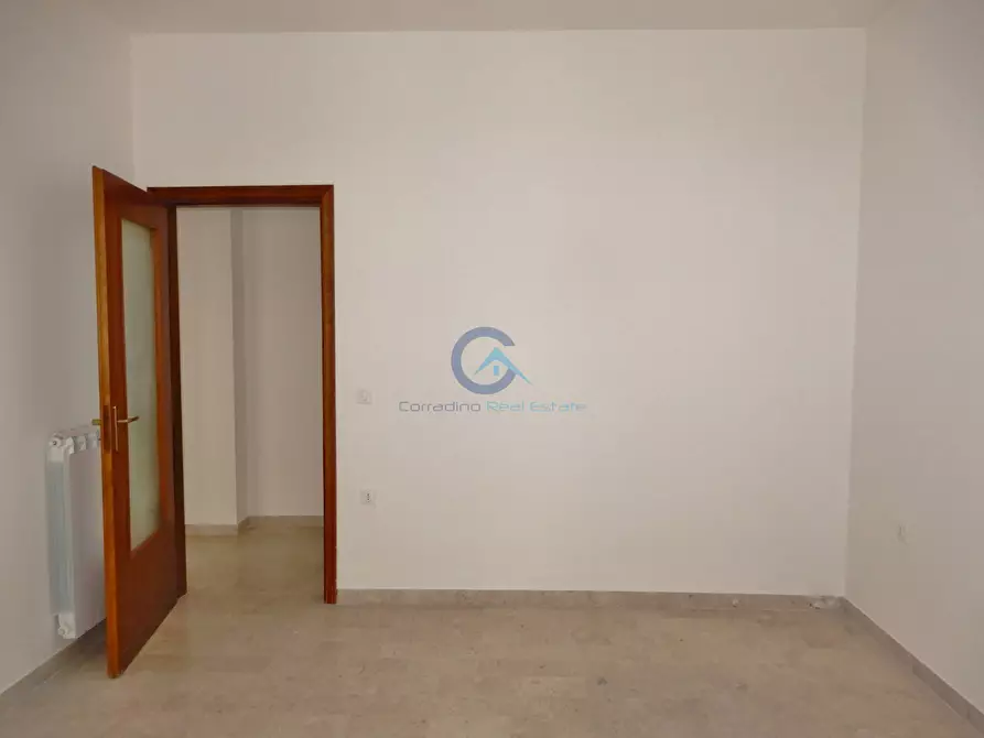 Immagine 9 di Quadrilocale in affitto  in Via Domenico Mottola d'Amato 13 a Catanzaro