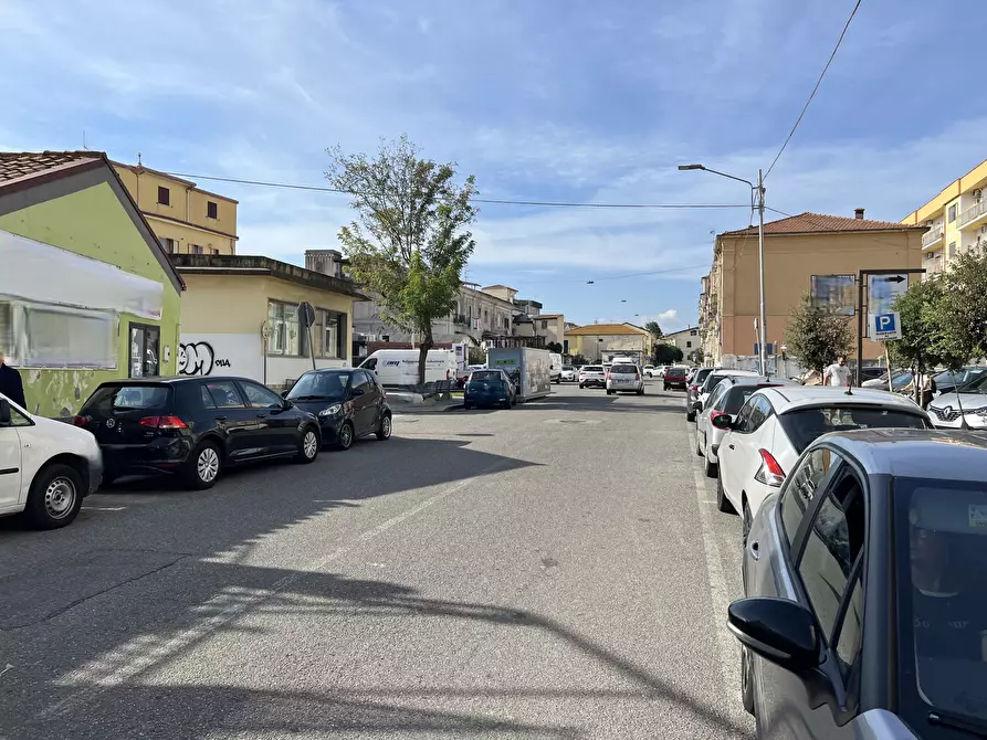 Immagine 7 di Locale commerciale in vendita  in Via Torrazzo 35 a Catanzaro