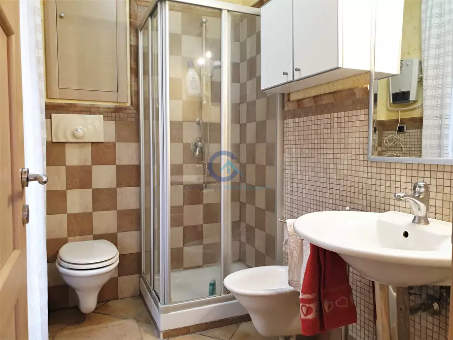 Immagine 7 di Stanza singola in affitto  a Catanzaro