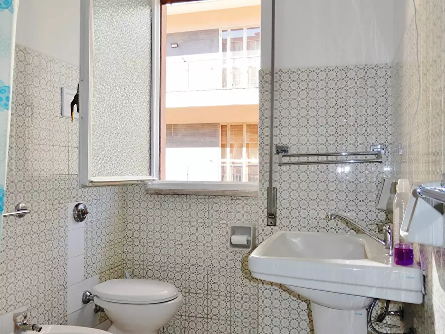 Immagine 12 di Stanza singola in affitto  a Catanzaro