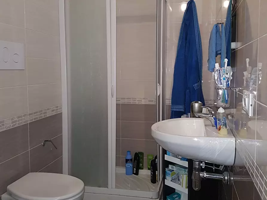 Immagine 5 di Stanza singola in affitto  a Catanzaro