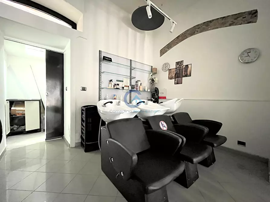 Immagine 5 di Locale commerciale in vendita  in Via Zara 3 a Catanzaro