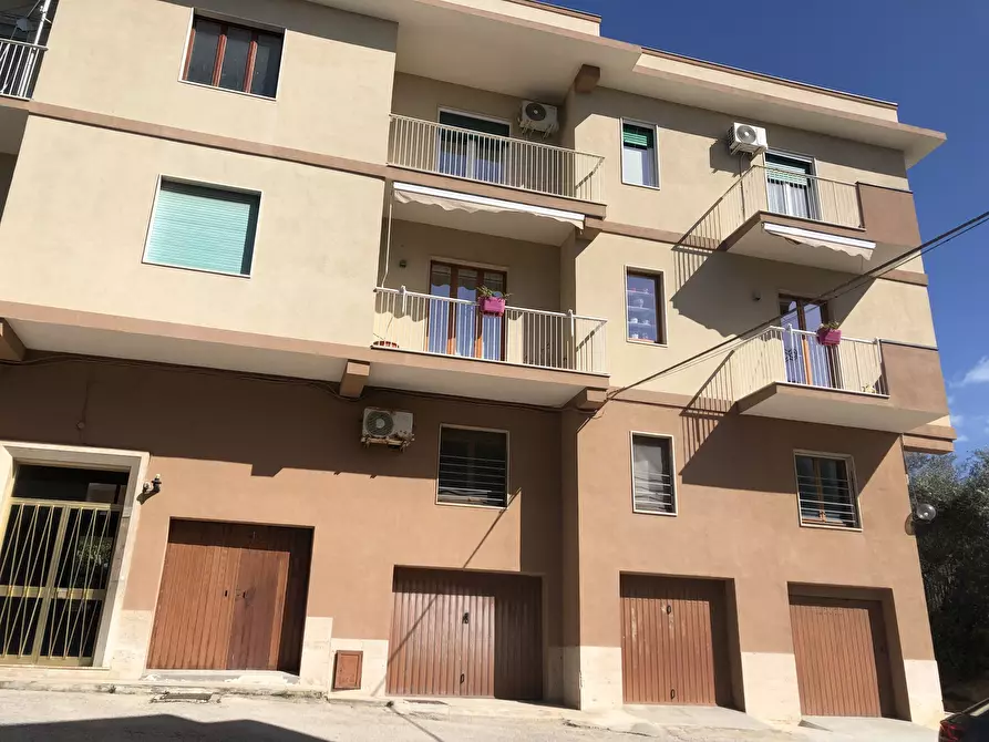 Immagine 5 di Pentalocale in vendita  in Viale Teocrito a Siracusa