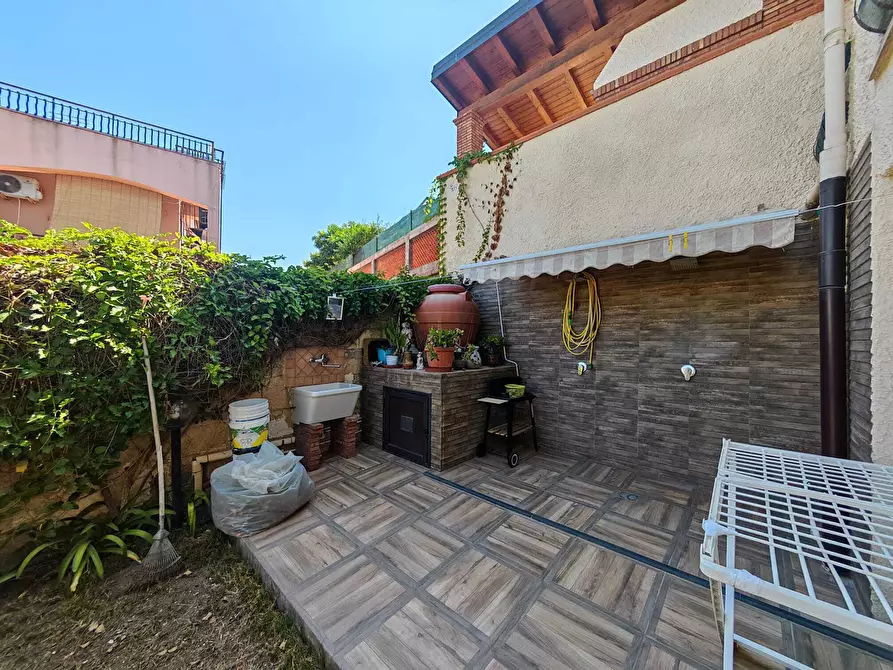 Immagine 32 di Villa in vendita  in Via Perseo a Siracusa