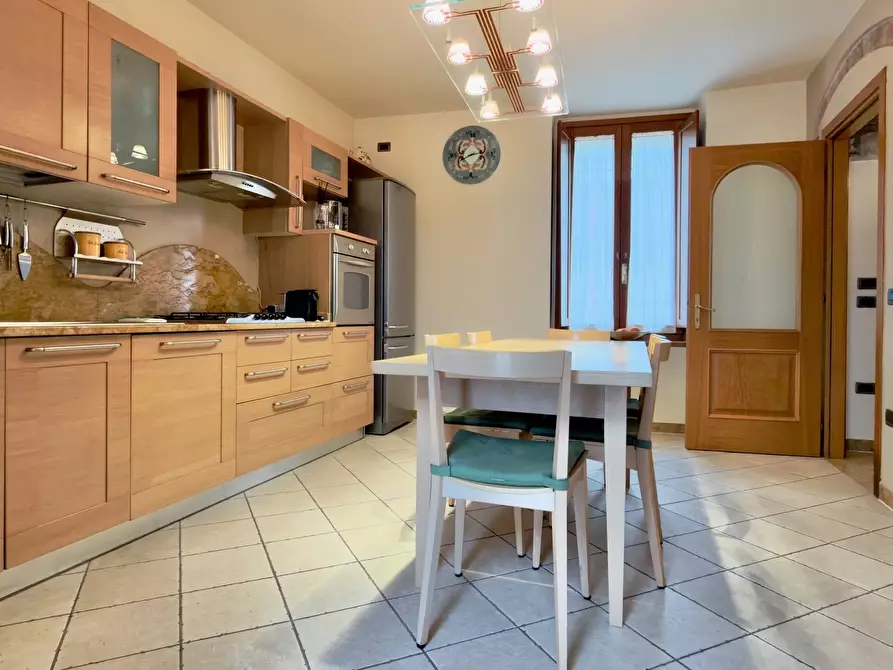 Immagine 5 di Porzione di casa in vendita  in Via Roma a Bovezzo