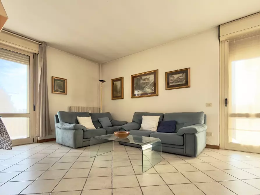 Immagine 2 di Trilocale in vendita  in Via della Cascina Pontevica a Brescia