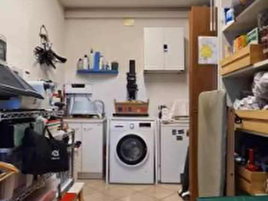 Immagine 11 di Trilocale in vendita  a Brescia