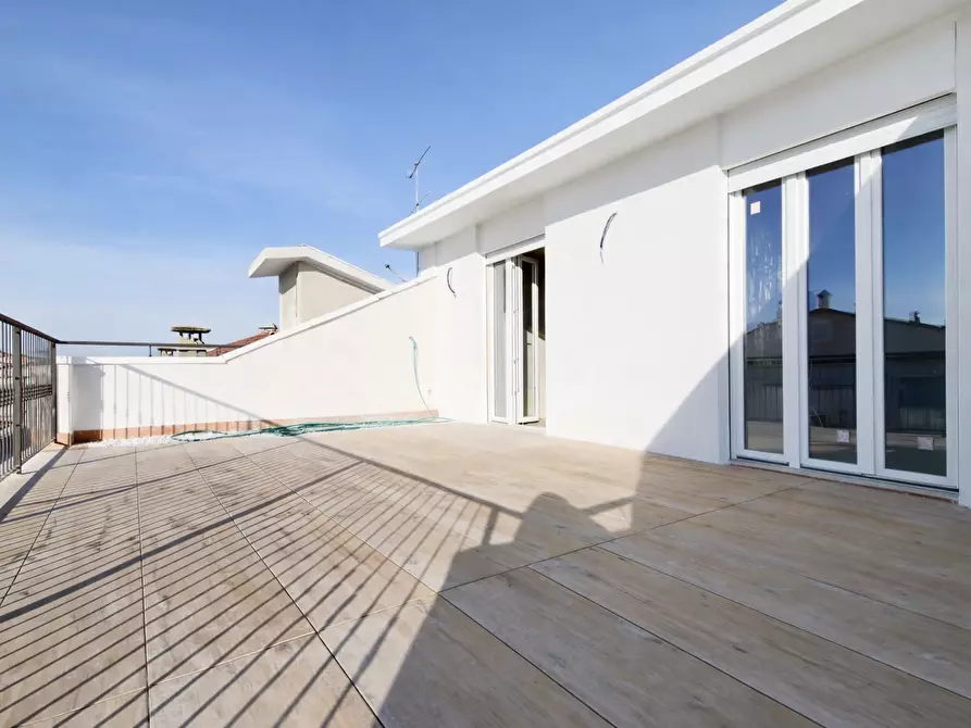 Immagine 2 di Quadrilocale in vendita  in Via Rossetti a Brescia