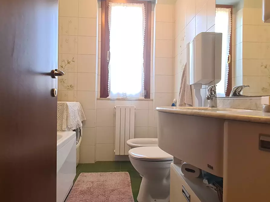 Immagine 16 di Quadrilocale in vendita  in Via Martiri Piazza della Loggia 46A a Capriano Del Colle