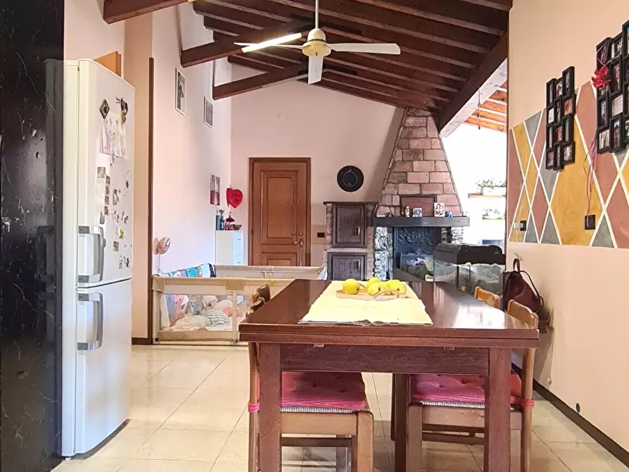 Immagine 6 di Villa in vendita  in Via GUGLIELMO  MARCONI a Borgosatollo