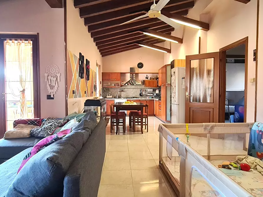 Immagine 4 di Villa in vendita  in Via GUGLIELMO  MARCONI a Borgosatollo