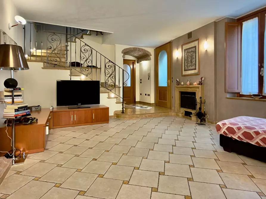 Immagine 2 di Porzione di casa in vendita  in Via Roma a Bovezzo