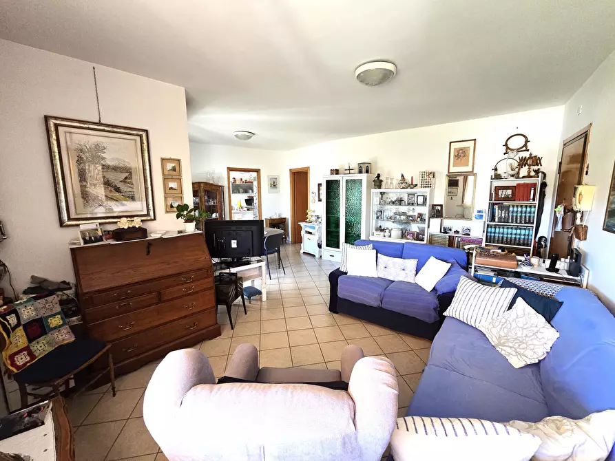 Immagine 7 di Trilocale in vendita  in VIA ROSARIO LIVATINO 3 a Nettuno