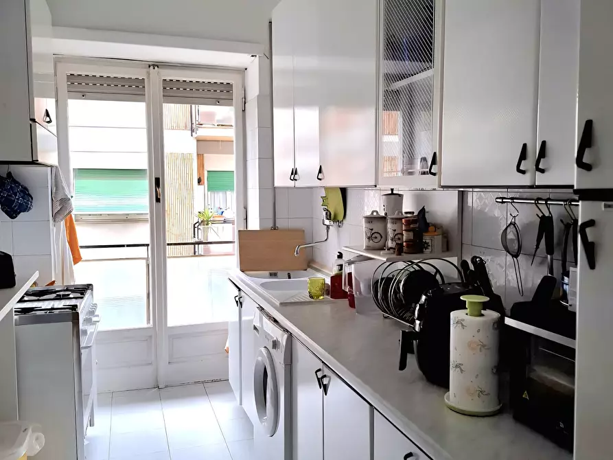 Immagine 10 di Bilocale in affitto  in Via Pietro Mascagni 186 a Roma