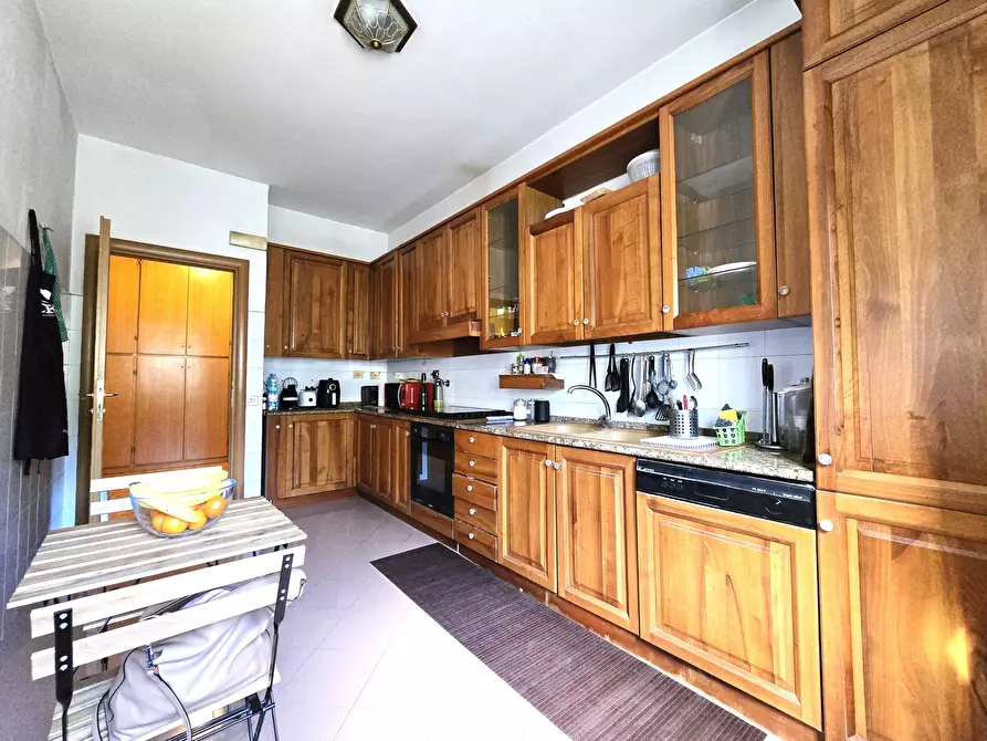 Immagine 21 di Quadrilocale in vendita  in Via Ramiro Fabiani 116 a Roma