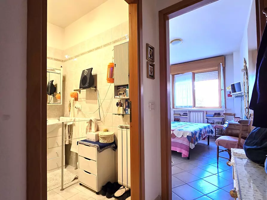 Immagine 10 di Trilocale in vendita  in VIA ROSARIO LIVATINO 3 a Nettuno