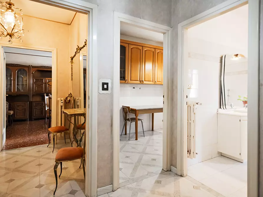 Immagine 21 di Bilocale in vendita  in Via Tiburtina 602 a Roma