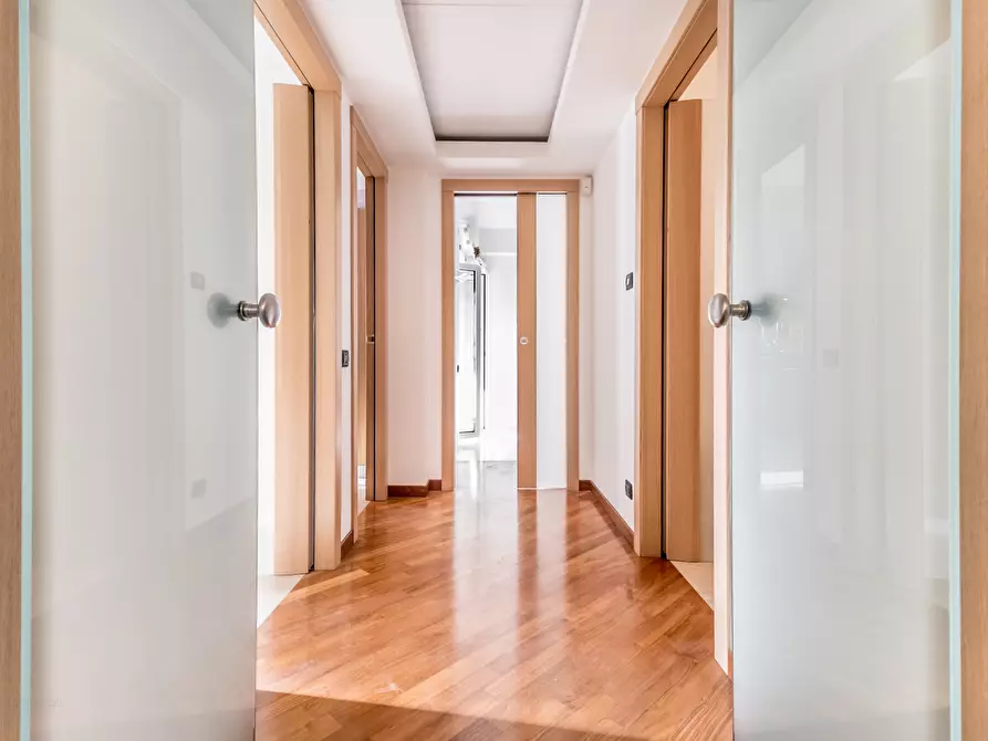 Immagine 27 di Trilocale in vendita  in Viale Capitan Casella 34 a Roma