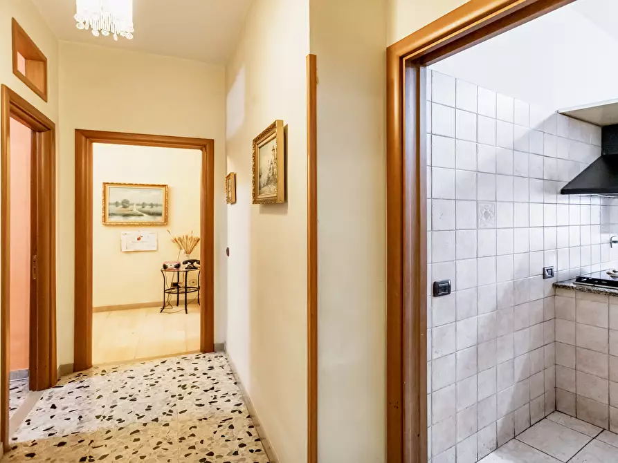 Immagine 19 di Trilocale in vendita  in Viale dei Consoli 27 a Roma