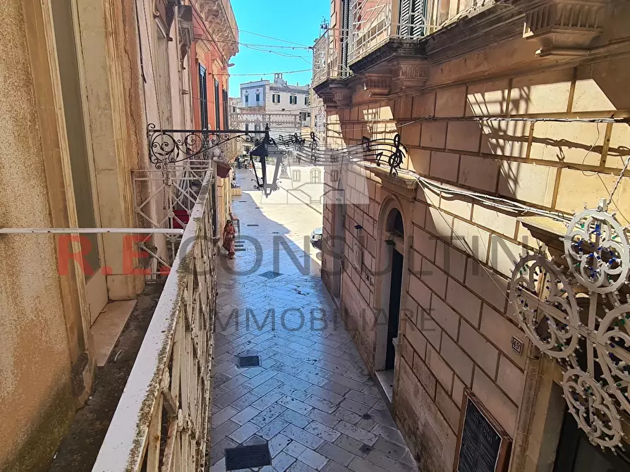 Immagine 1 di Pentalocale in vendita  in Via Vittorio Emanuele 36 a Martina Franca