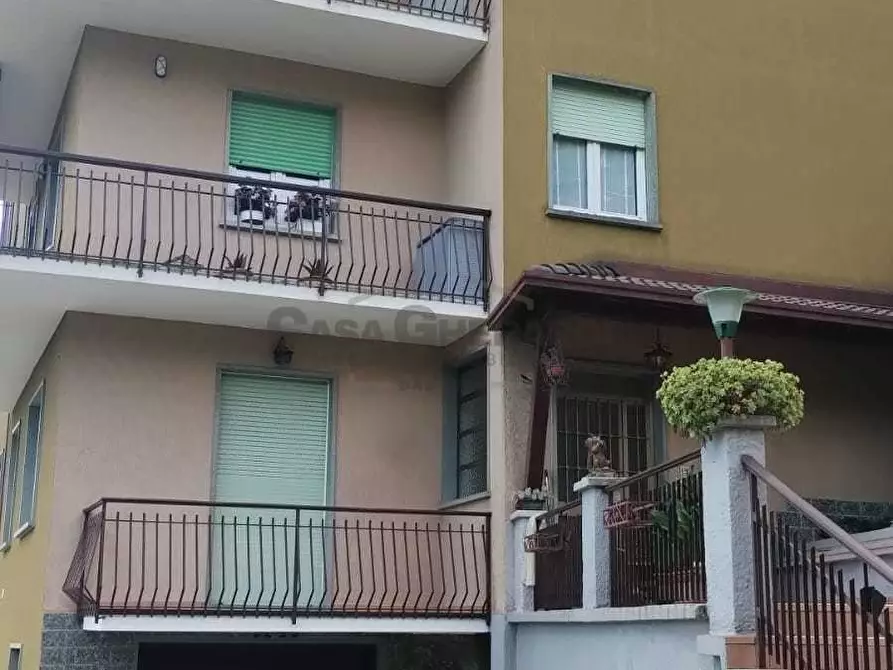 Immagine 14 di Quadrilocale in vendita  in Via Marche 2 a Corna Imagna