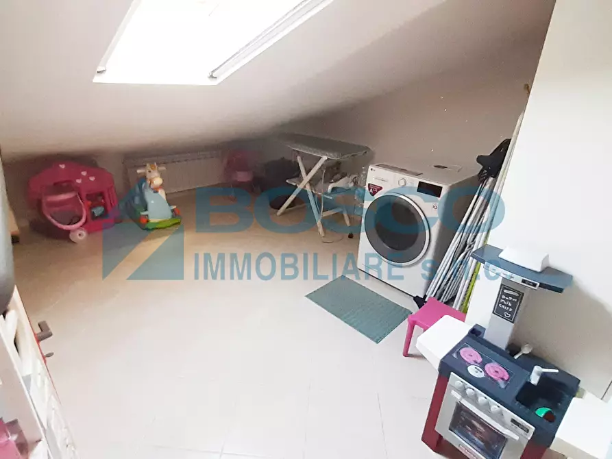 Immagine 25 di Pentalocale in vendita  in Via Sarzana a La Spezia