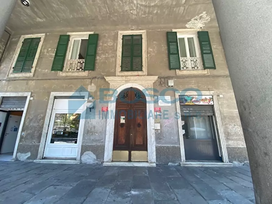 Immagine 26 di Pentalocale in vendita  in Piazza Benedetto Brin 5 a La Spezia