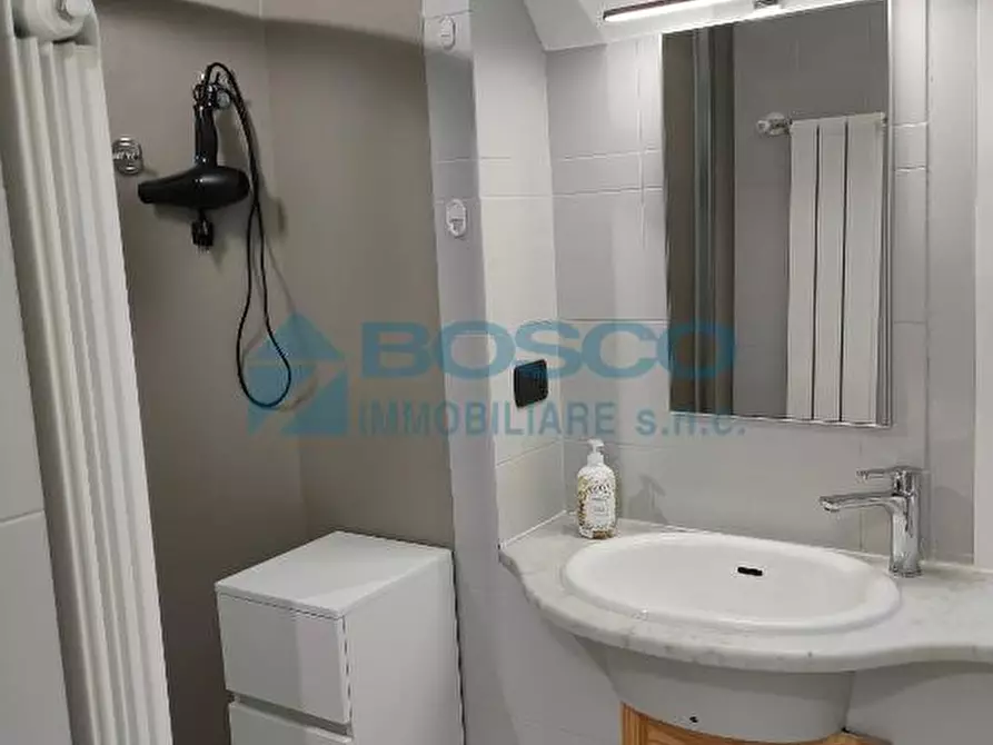 Immagine 4 di Quadrilocale in vendita  in Viale Amendola a La Spezia