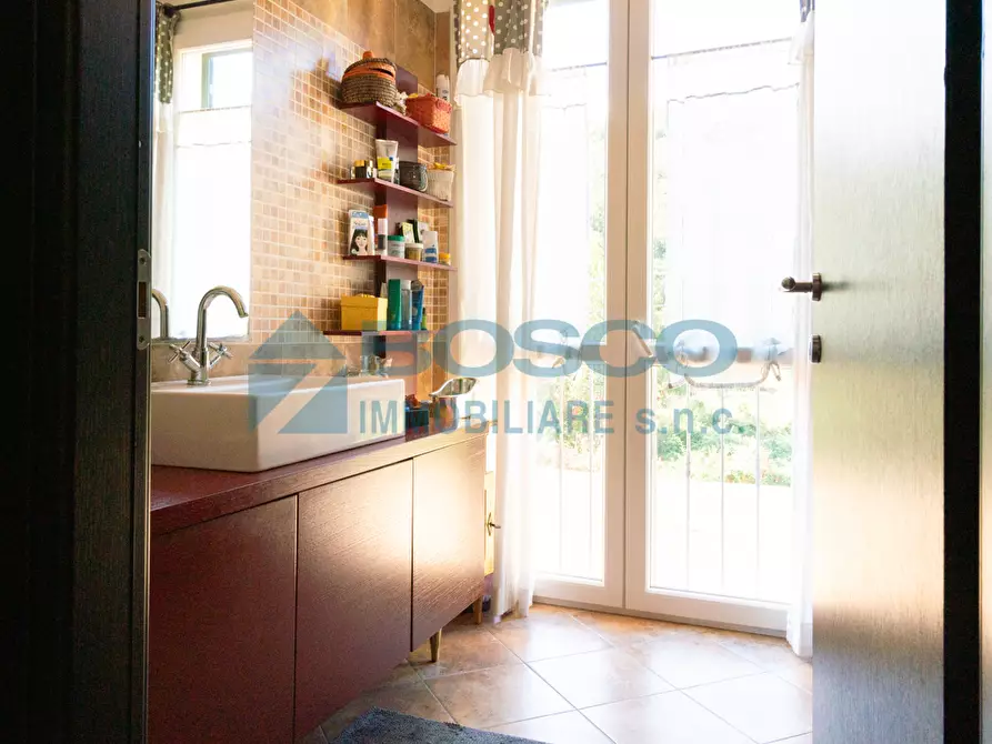Immagine 13 di Villa in vendita  in Via  Graveglia a Riccò Del Golfo Di Spezia