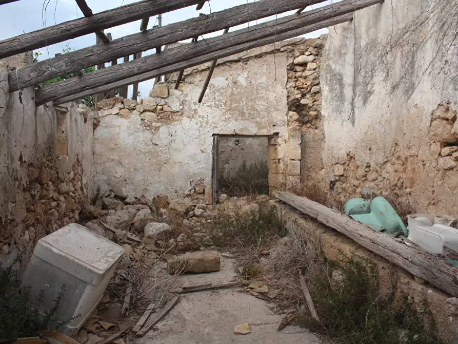 Immagine 2 di Capannone industriale in vendita  in contrada santa teresa longarini a Siracusa
