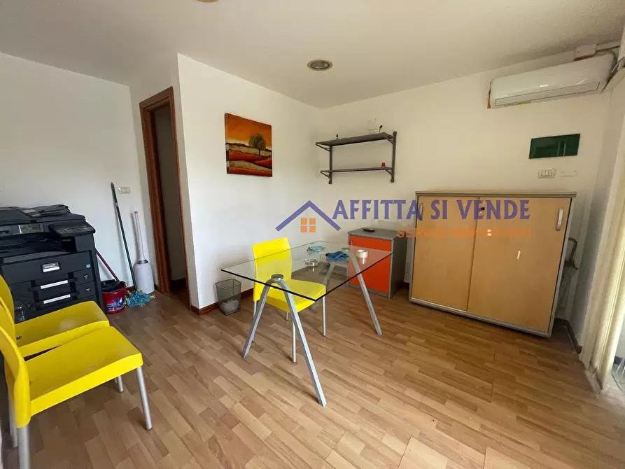 Immagine 7 di Ufficio in vendita  in Via Unione Sovietica 6 a Siracusa