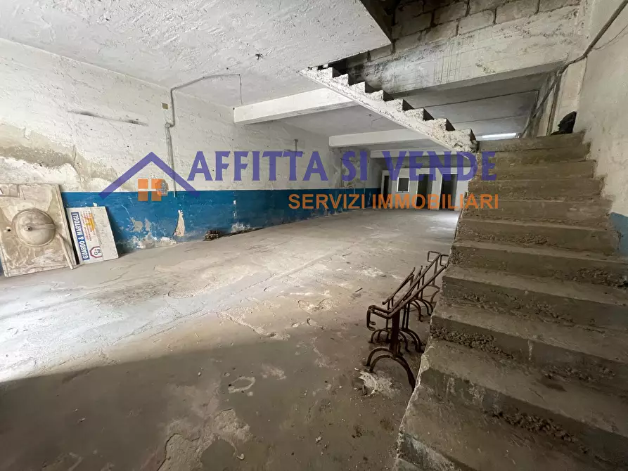 Immagine 11 di Magazzino in vendita  a Floridia