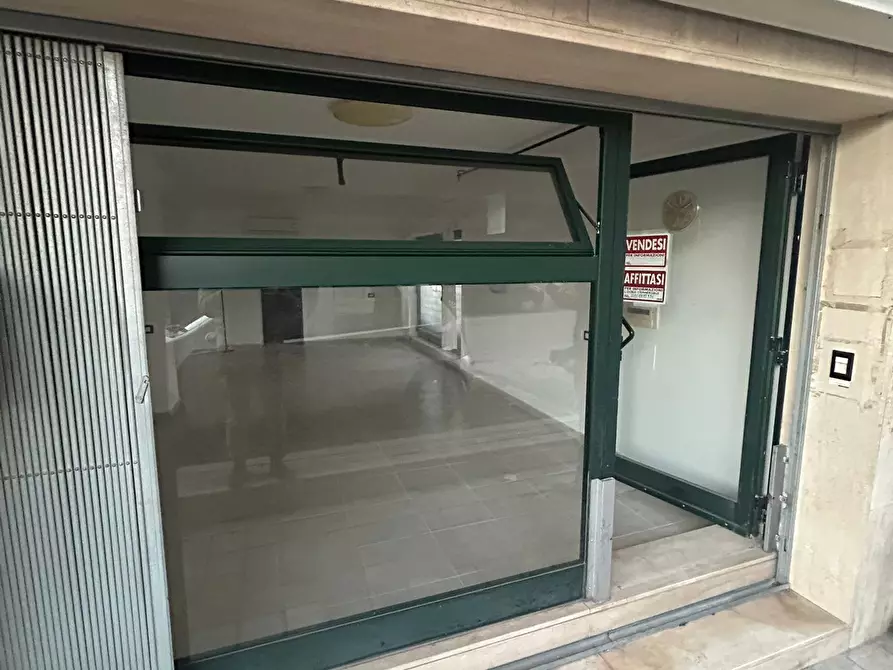 Immagine 3 di Locale commerciale in affitto  in Via mazzarino 10 a Pescara