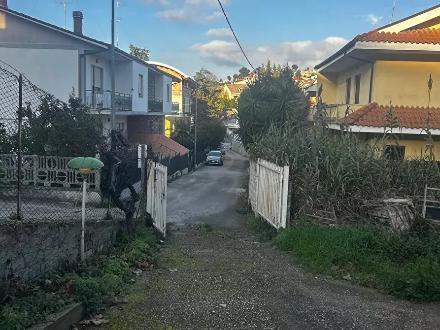 Immagine 8 di Casa bifamiliare in vendita  a Pescara