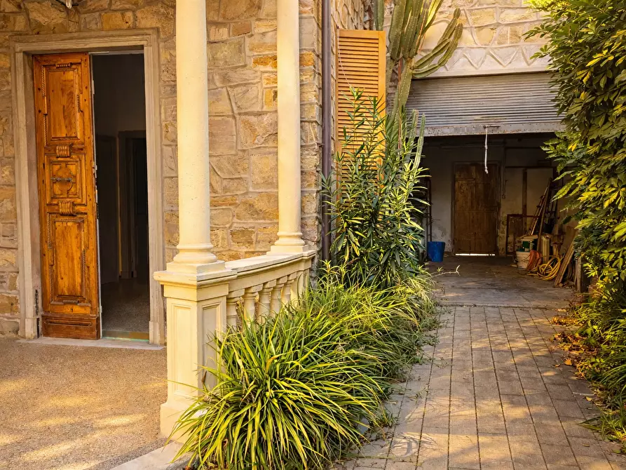 Immagine 10 di Quadrilocale in vendita  a Chiavari