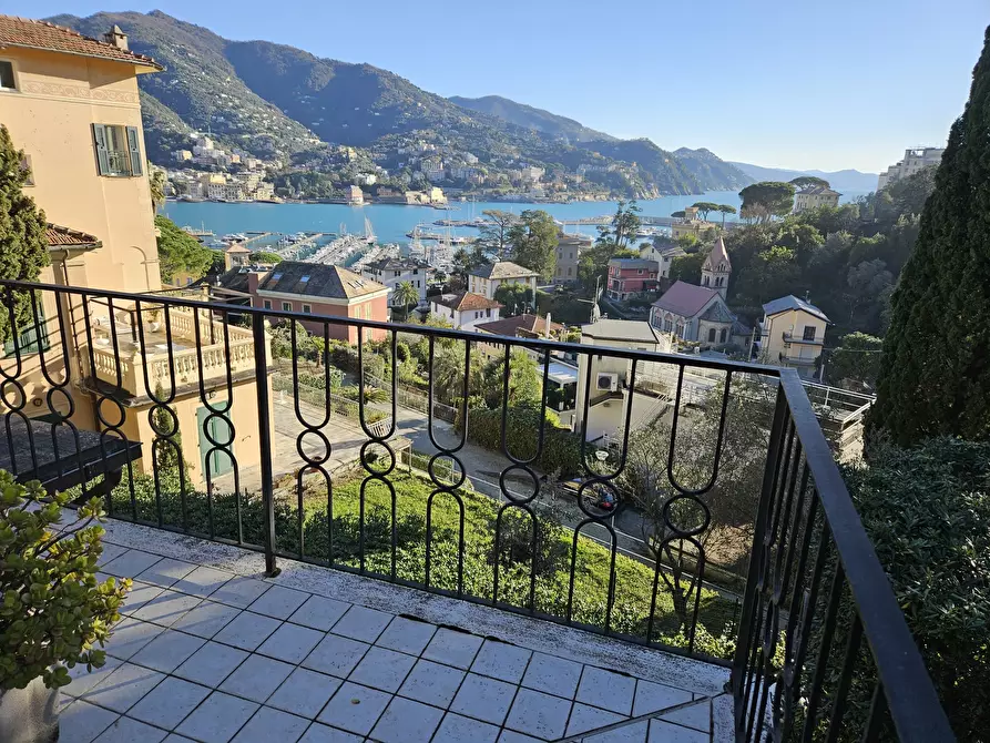 Immagine 19 di Attico in vendita  a Rapallo