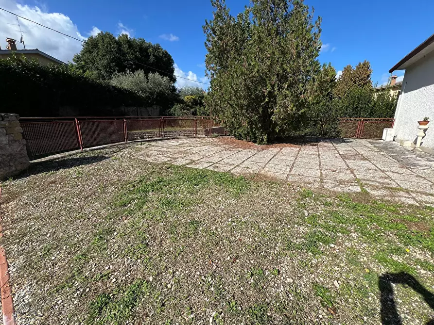 Immagine 8 di Villa in vendita  a Fiano Romano